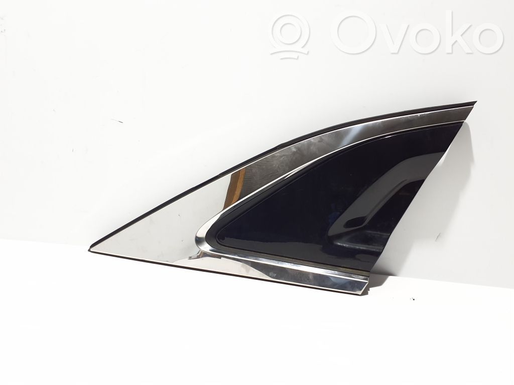 Renault Megane E-Tech Cita virsbūves detaļa 