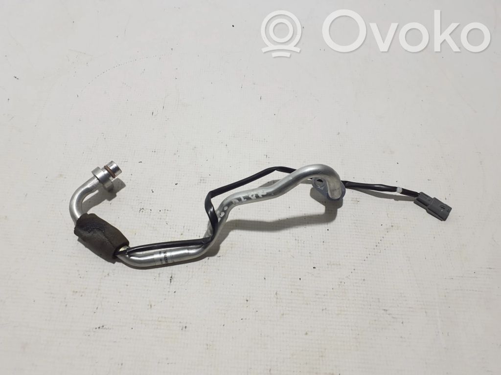 Ilmastointilaitteen putki (A/C)   924425MZ3A