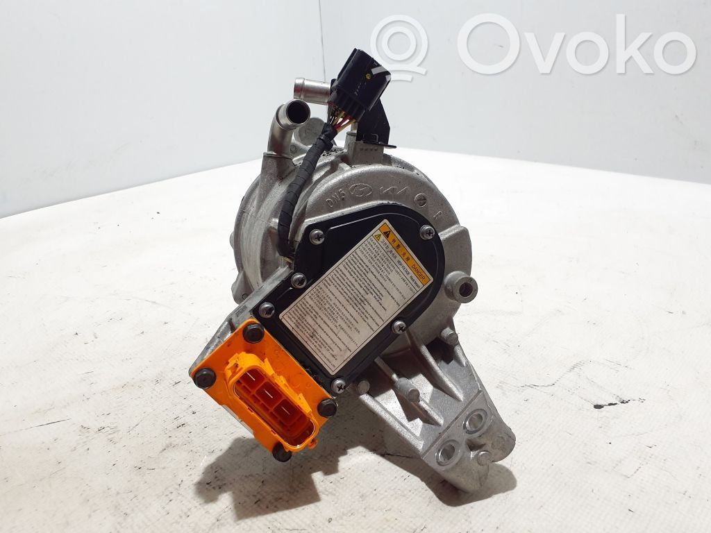 Generator/alternator   373902M900
