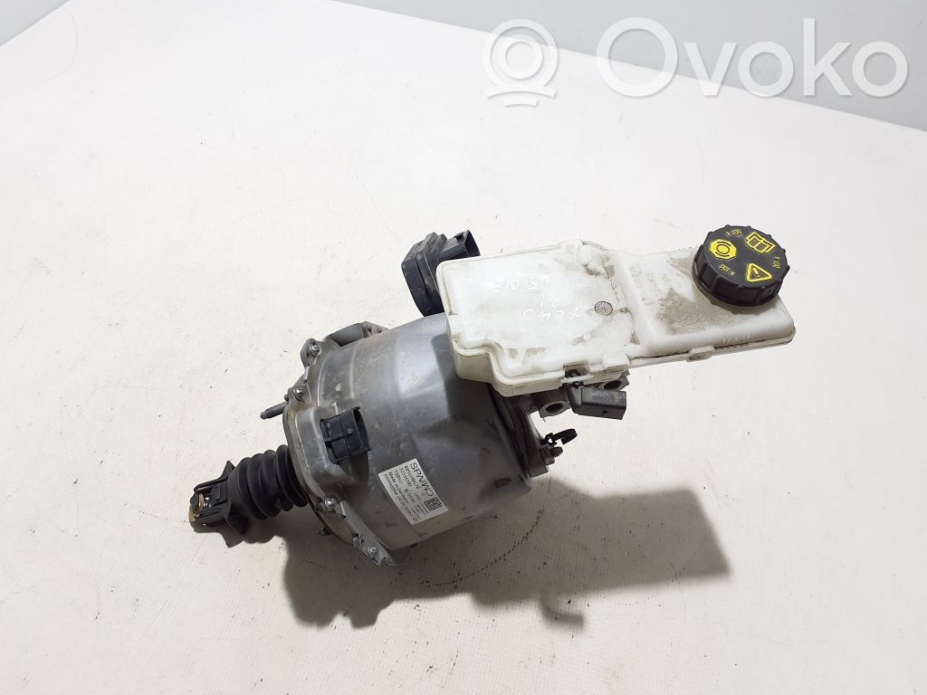 Volvo XC40 Wspomaganie hamulca 
