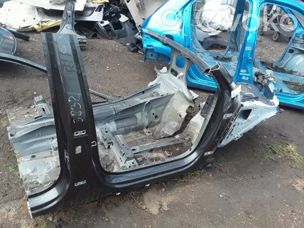 Panel lateral delantero   32234480