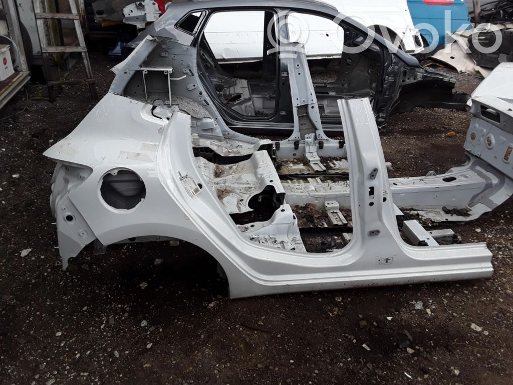 Renault Clio V Takakulmapaneeli 