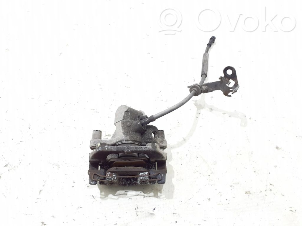 Ford Kuga II Задний суппорт 