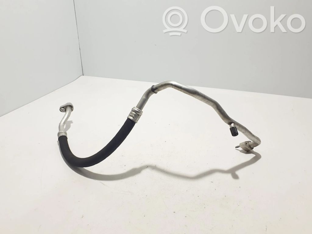 Volkswagen PASSAT B8 Tubo flessibile aria condizionata (A/C)