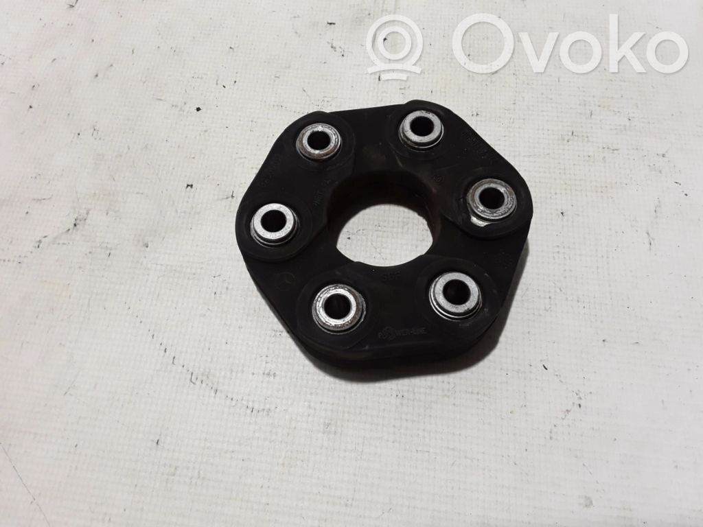 Mercedes-Benz GLC C253 Giunto a ciambella albero di trasmissione posteriore 