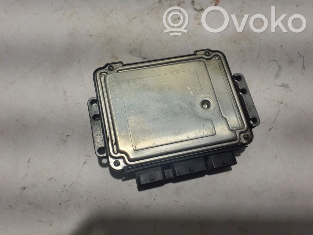 Renault Trafic I Engine control unit/module 