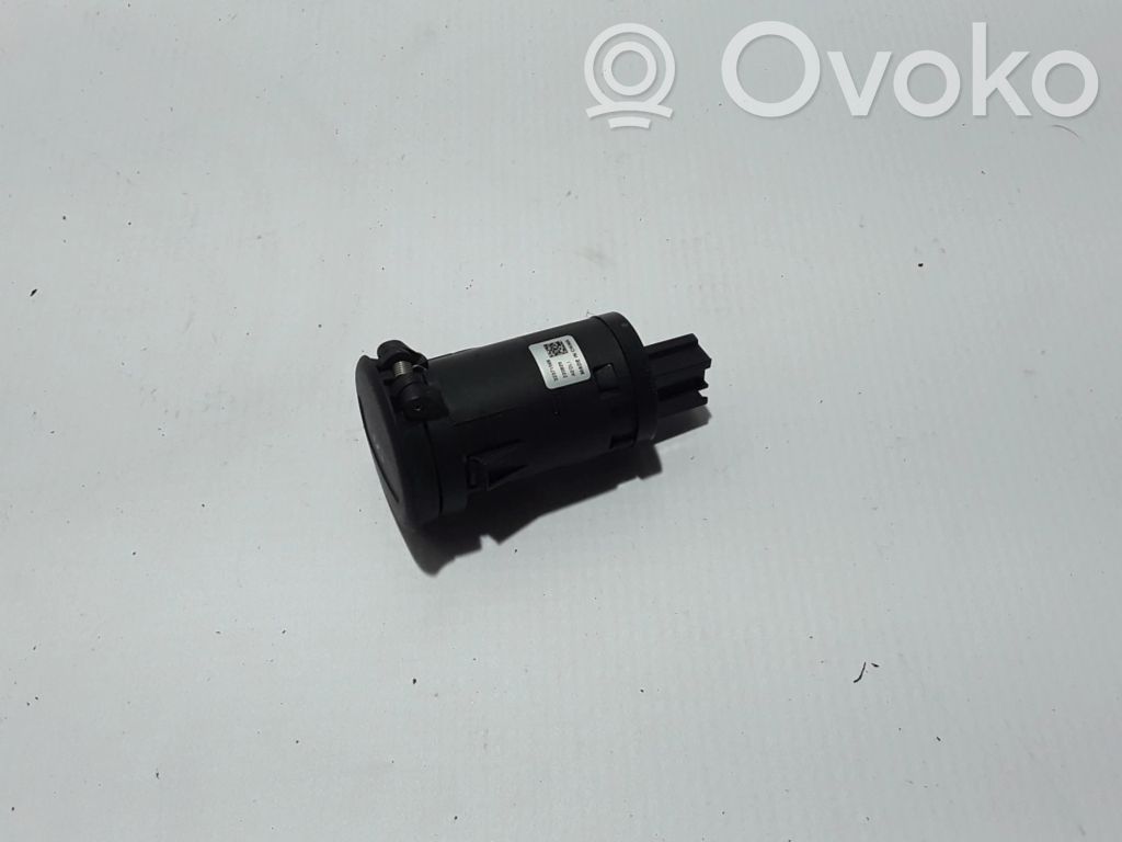 Volvo C40 Otros dispositivos 