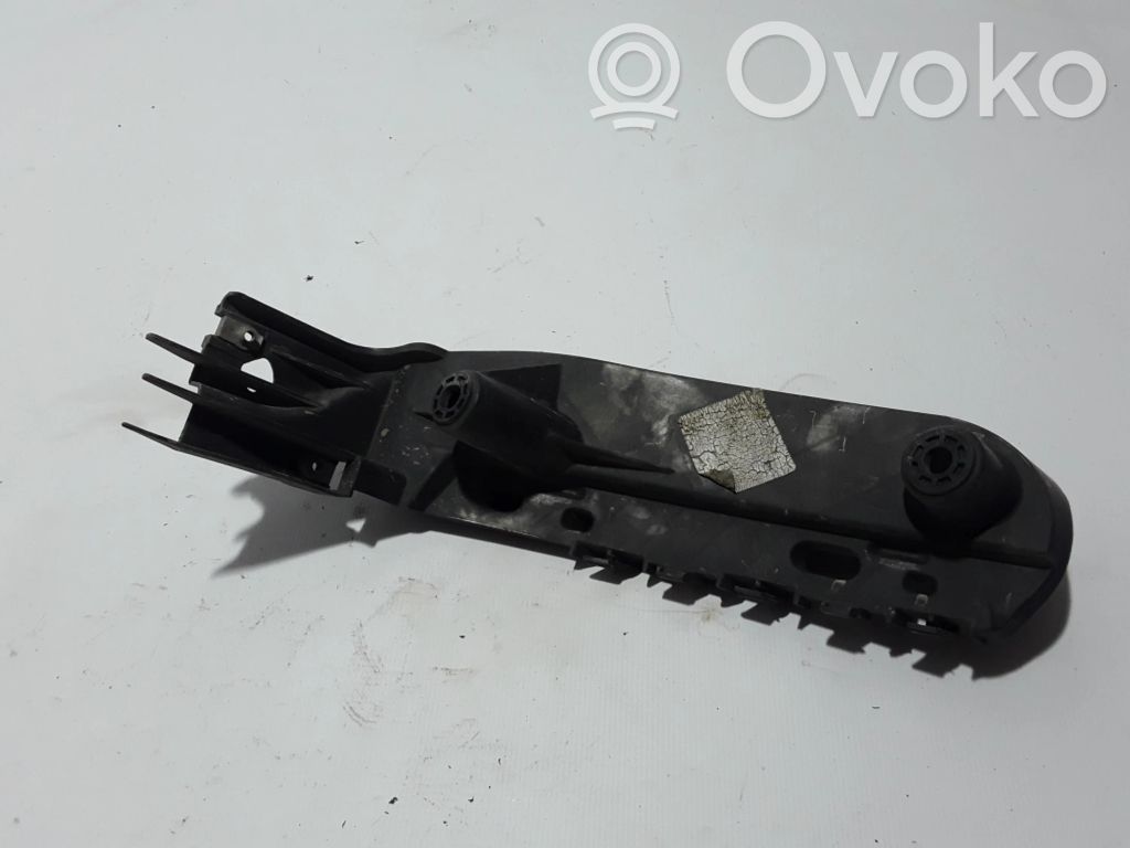 Dodge Durango Headlight/headlamp mounting bracket 