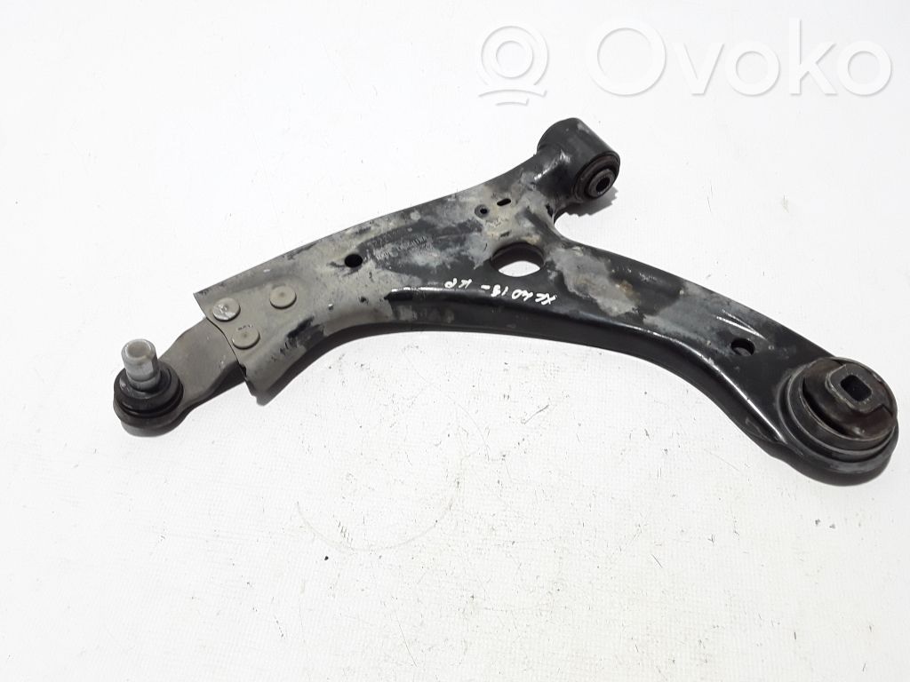 Volvo XC40 Querlenker Achsschenkel vorne 