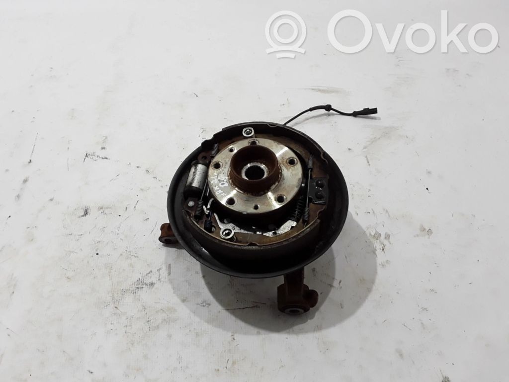 Renault Arkana Cubo de rueda trasera 