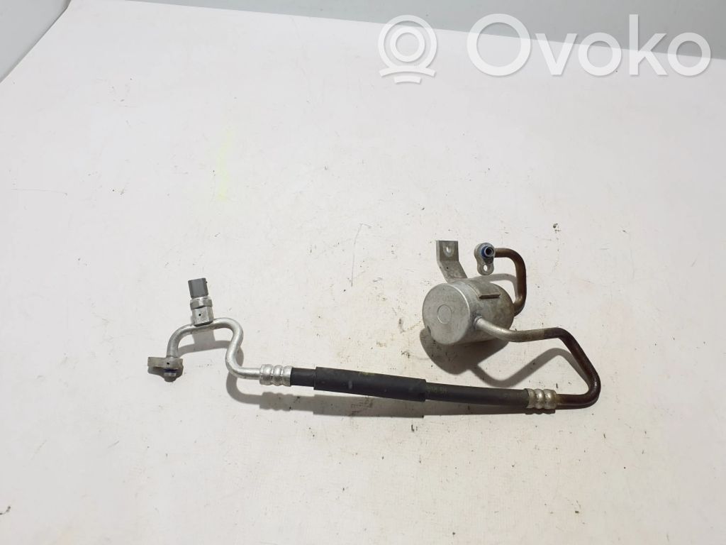 KIA EV6 Ilmastointilaitteen putki (A/C) 