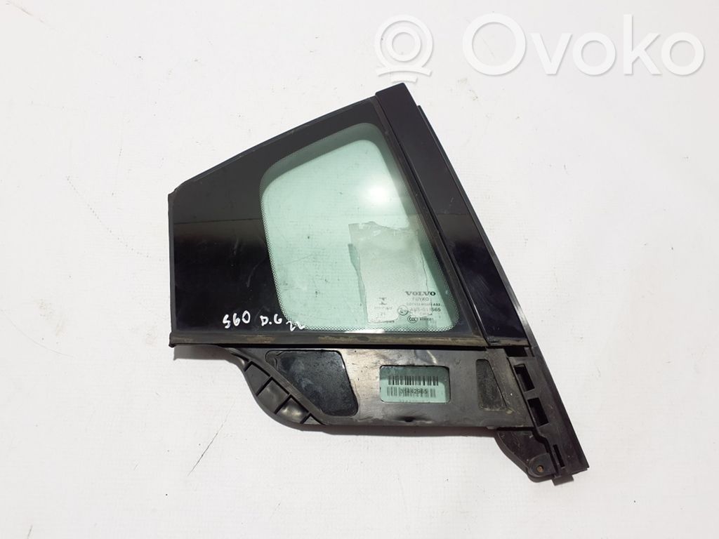 Volvo S60 Ventanilla de ventilación de la puerta trasera 