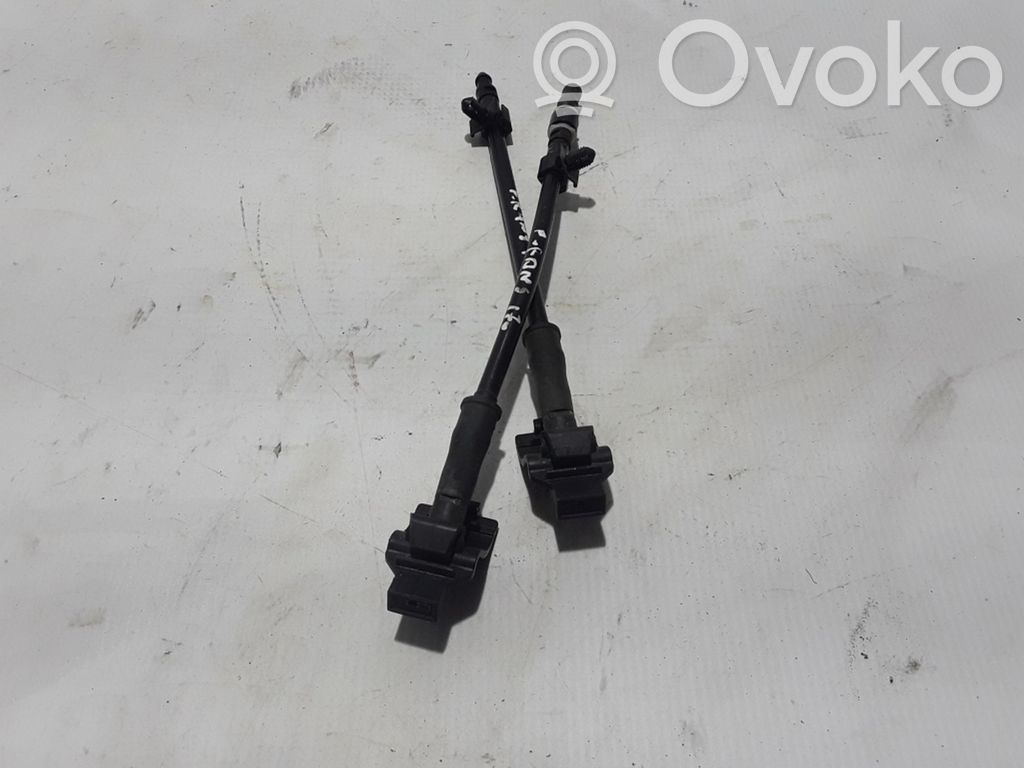 Ford Ranger Windshield washer spray nozzle 