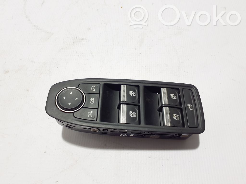 Renault Megane E-Tech Electric window control switch 