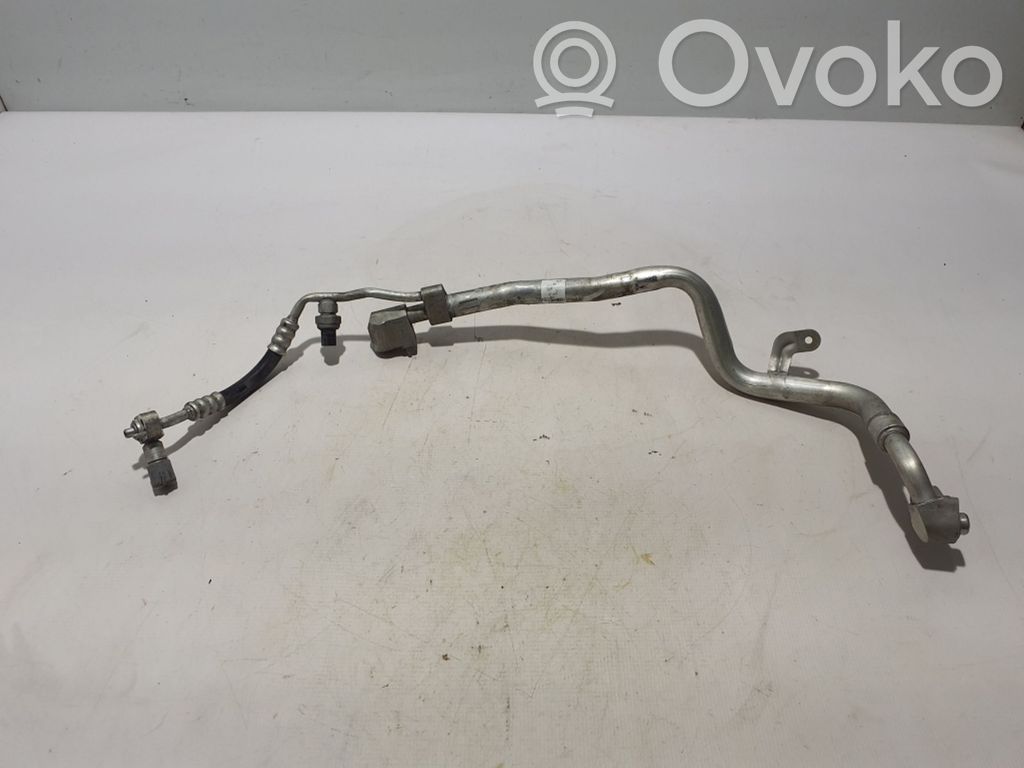 BMW 5 G30 G31 G38 Conductă/furtun aer condiționat (A/C) 