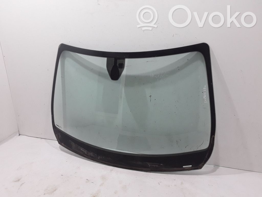 Renault Express Front windscreen/windshield window 