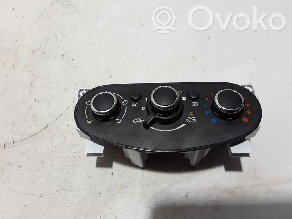 Dacia Duster Air conditioner control unit module 