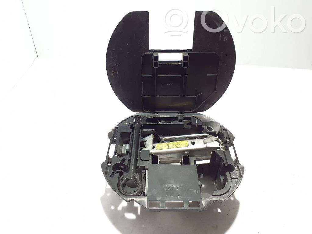 Renault Clio III Kit d’outils 