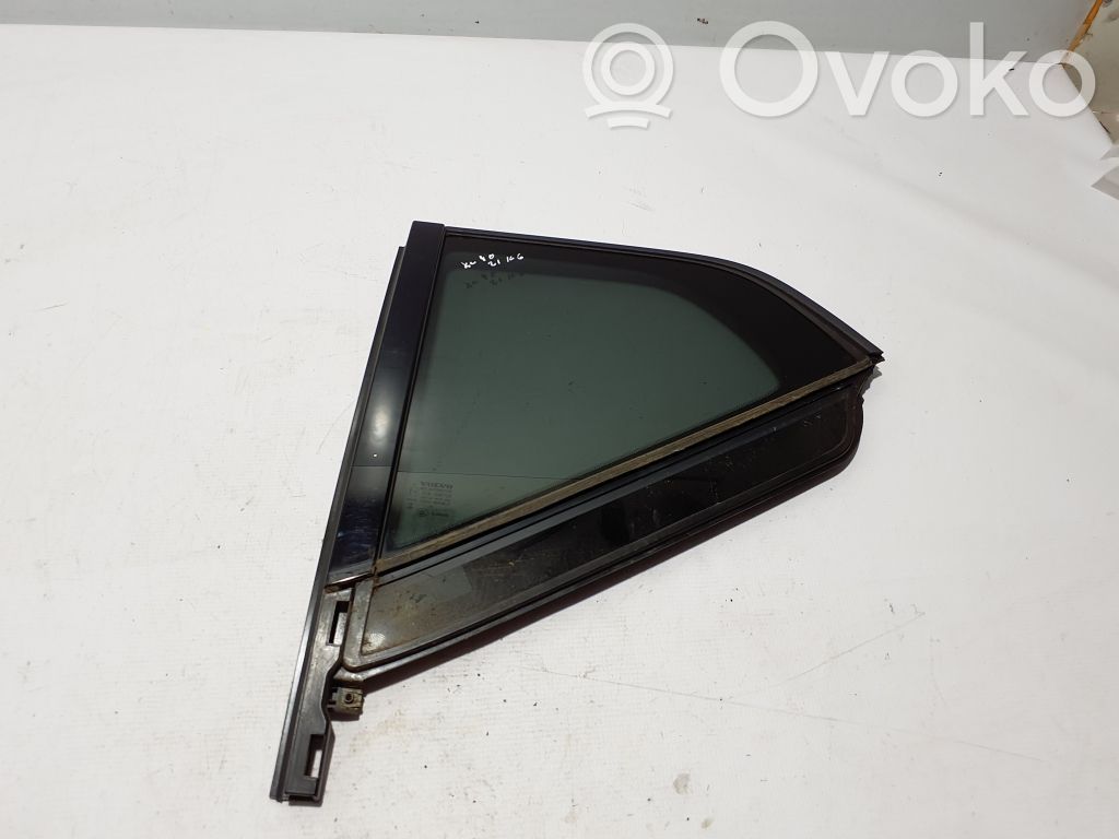 Volvo XC40 Ventanilla de ventilación de la puerta trasera 
