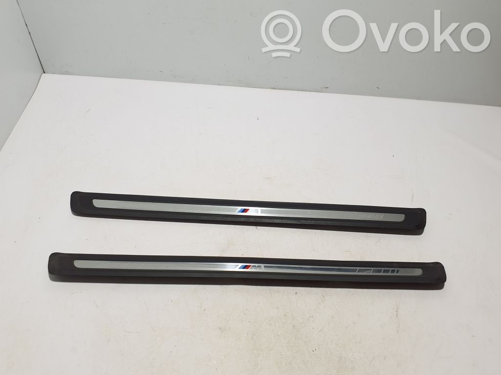 BMW 4 G22 G23 G24 G26 Copertura del rivestimento del sottoporta anteriore