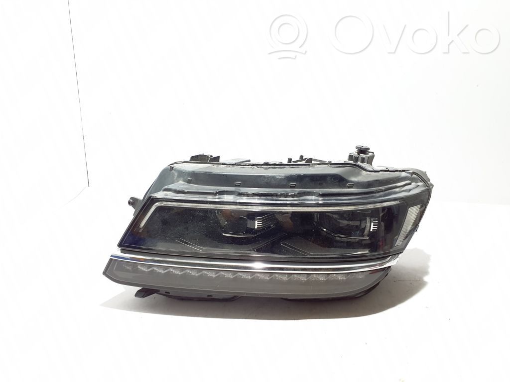 Scheinwerfer   5NB941081A