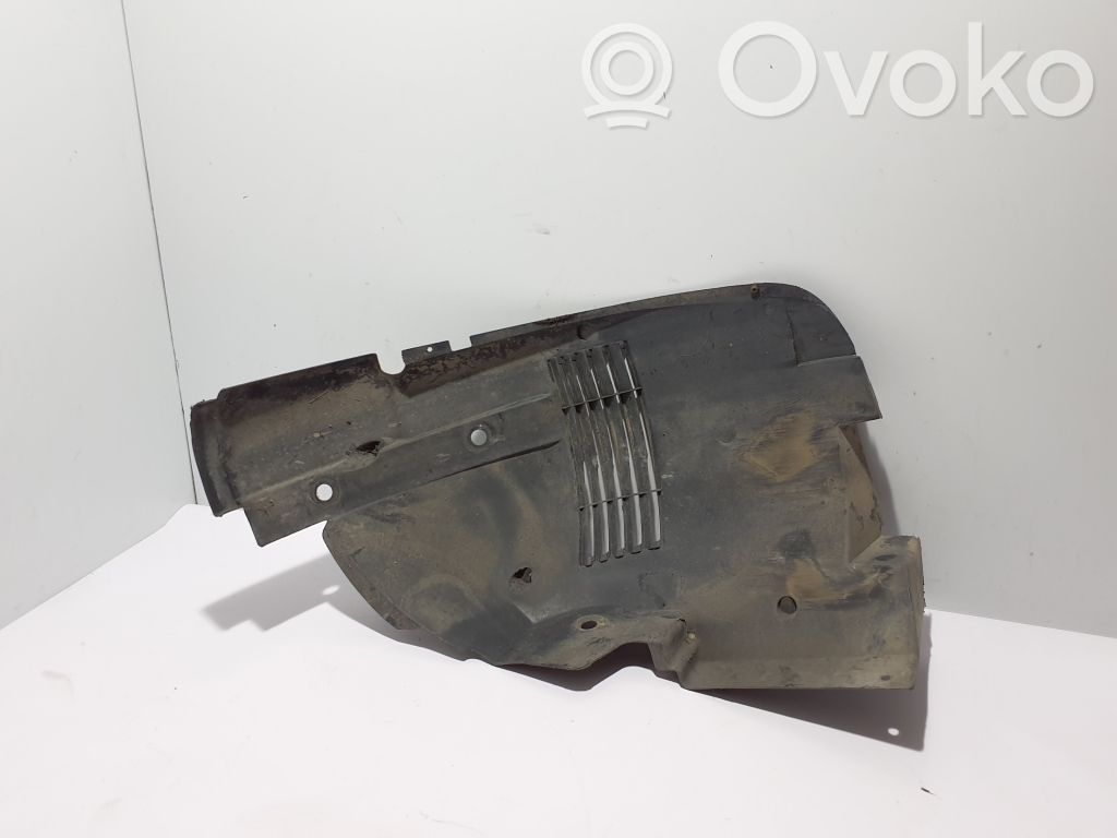 Opel Vivaro Nadkole przednie 