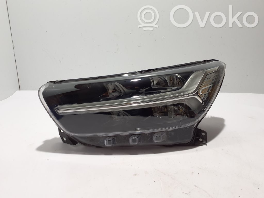 Volvo XC40 Scheinwerfer 