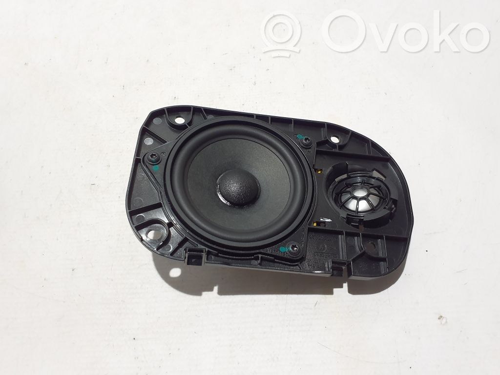 BMW 1 F40 Enceinte de plage arrière 