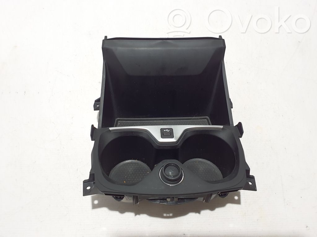 BMW 1 F40 Becherhalter Getränkehalter Cupholder 
