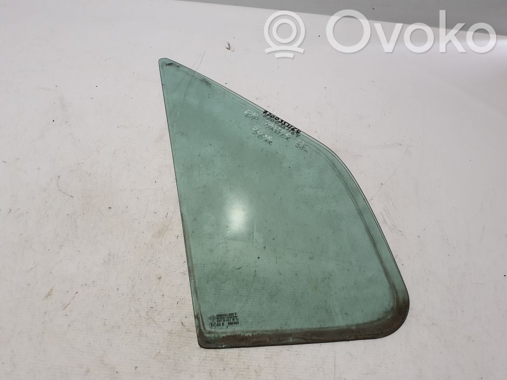 Ventanilla de ventilación de la puerta delantera cuatro puertas   7700351164