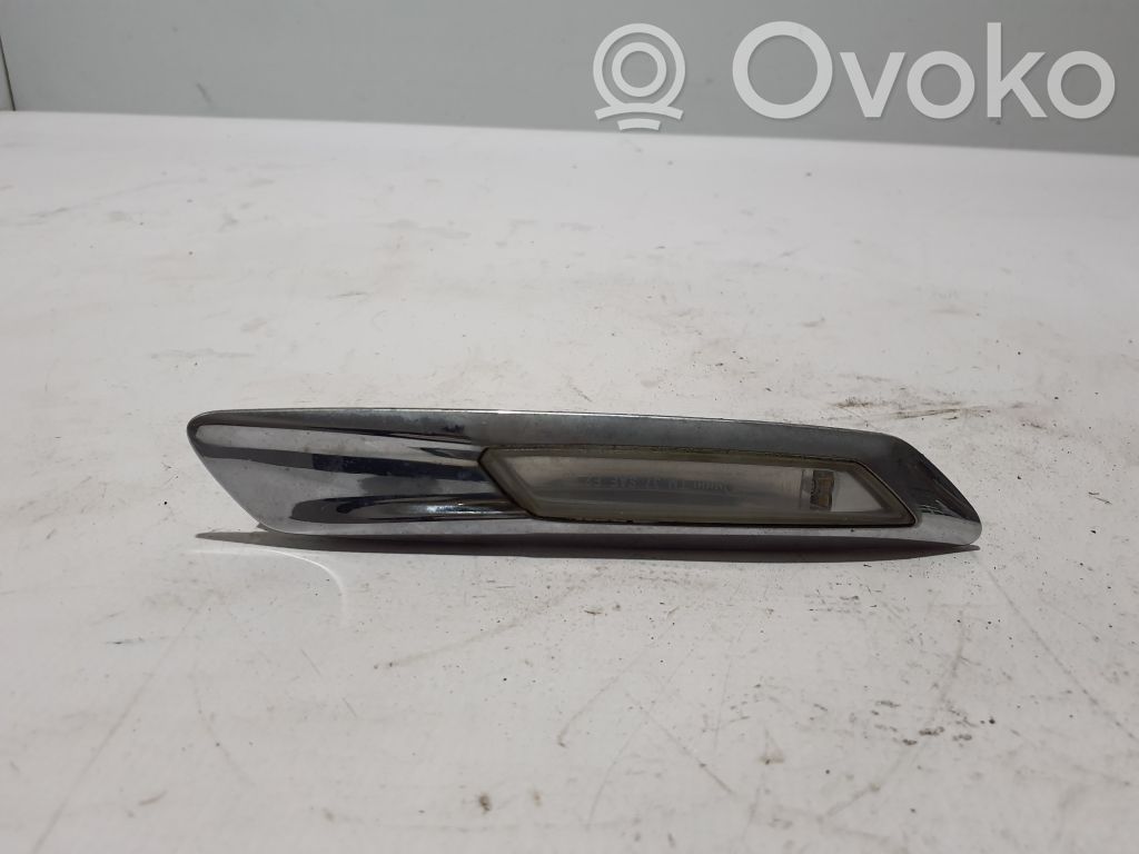 BMW 5 F10 F11 Feu clignotant répétiteur d'aile avant