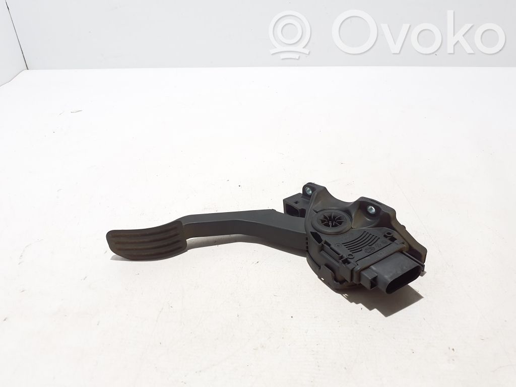Volvo XC60 Accelerator throttle pedal 