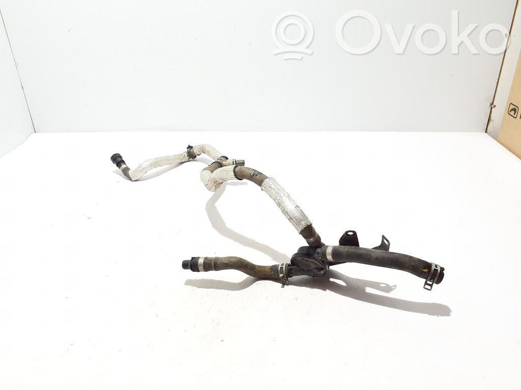 Volvo XC60 Conductă/furtun lichid de răcire motor 