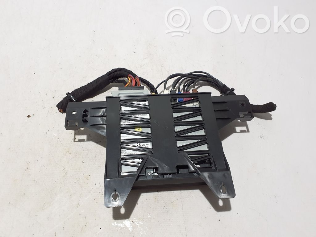 Audi Q8 Radio/CD/DVD/GPS head unit 