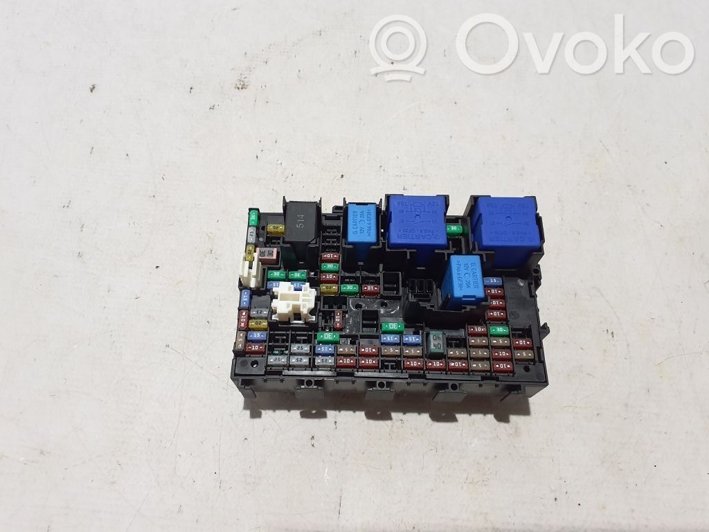 Dacia Duster Fuse module 