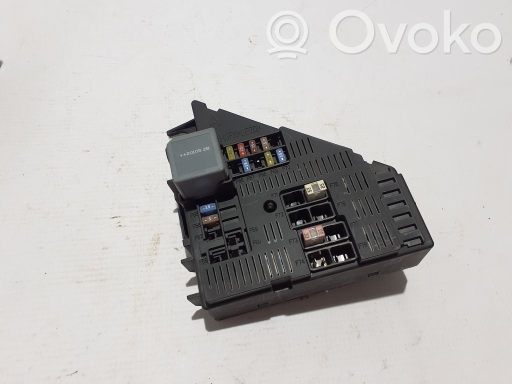 Volvo V60 Fuse module 