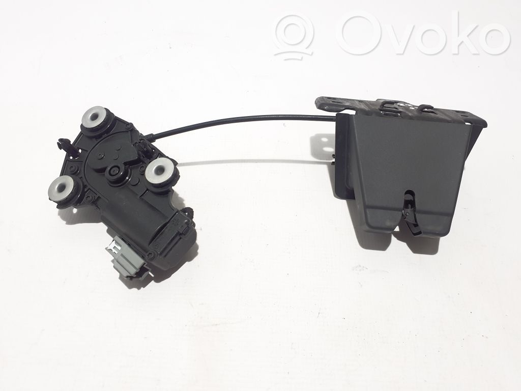 Volvo V60 Loading door lock 