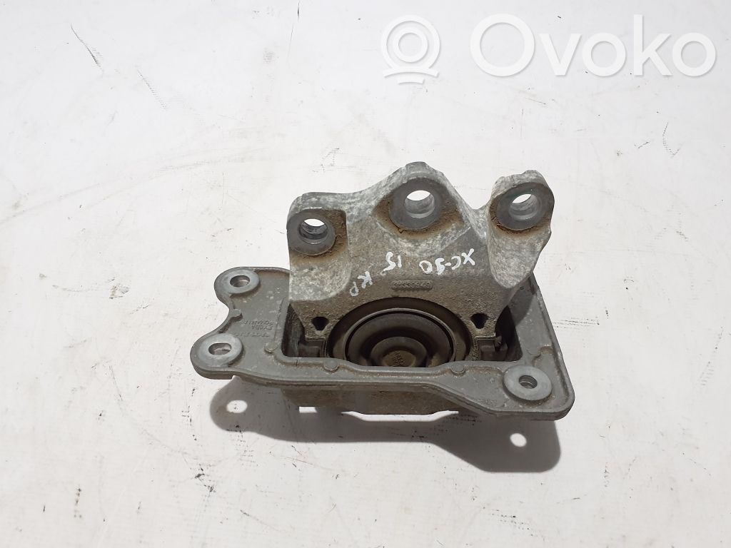 Volvo XC90 Gearbox mount 