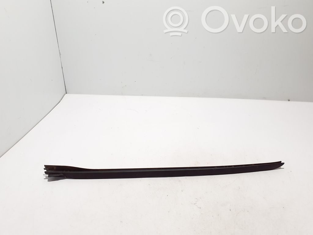 BMW 4 G22 G23 G24 G26 Windshield trim 