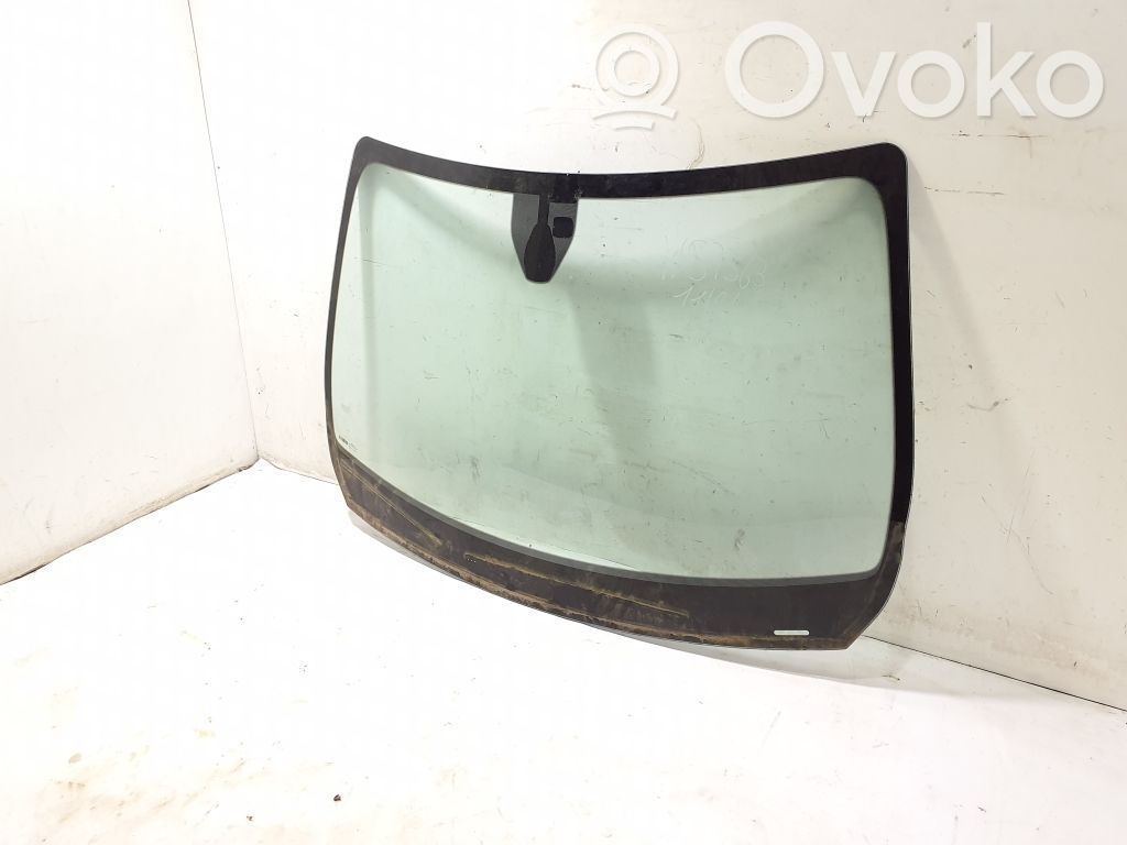 Renault Express Front windscreen/windshield window 