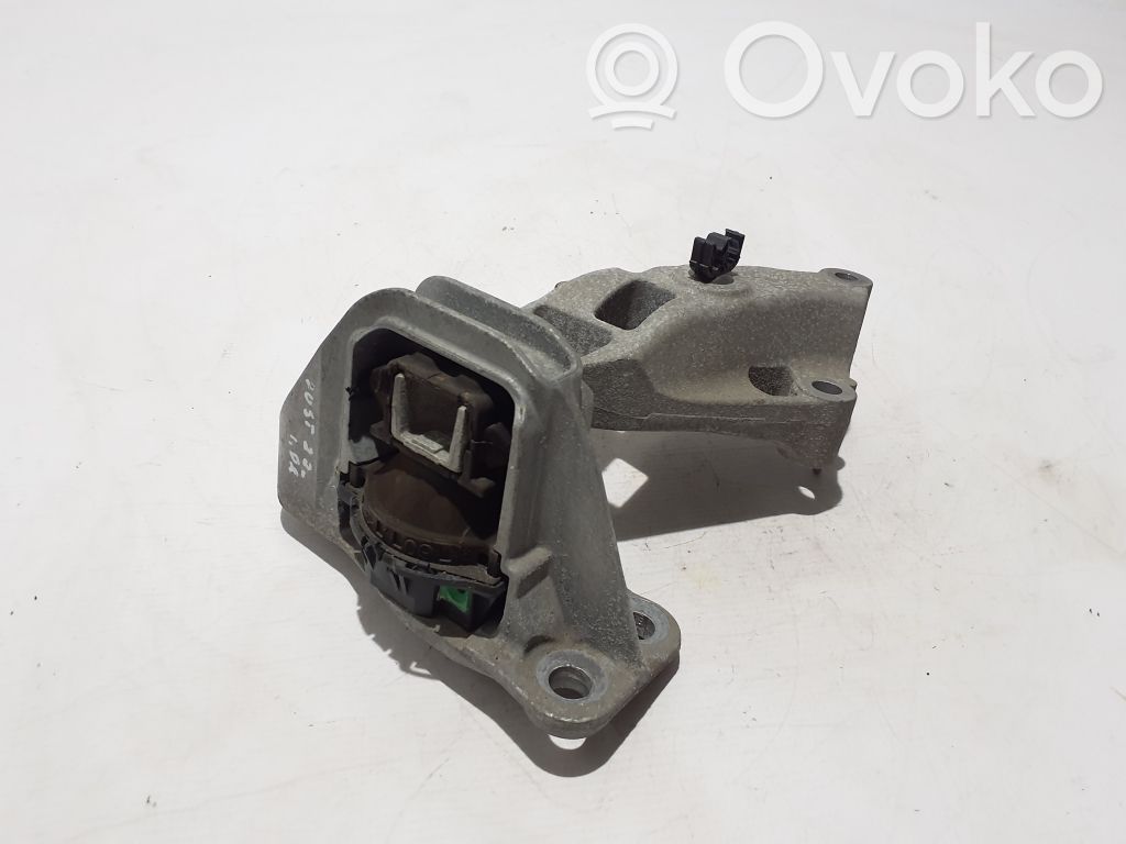 Dacia Duster II Engine mount bracket 