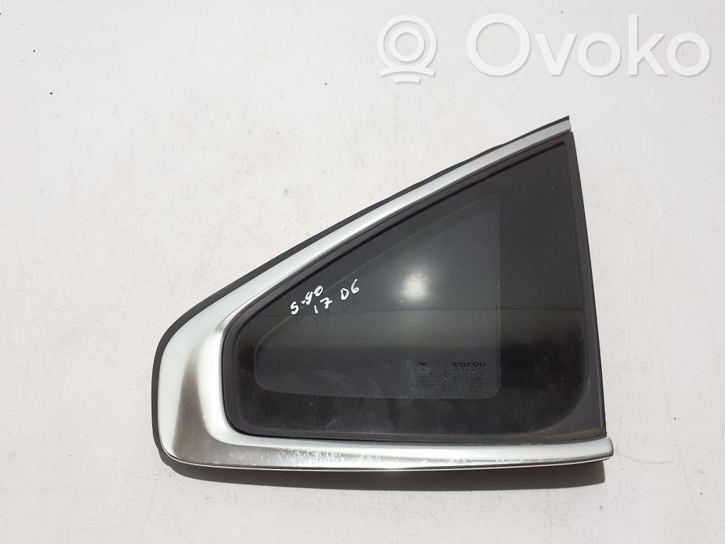 Volvo S90, V90 Szyba karoseryjna tylna 