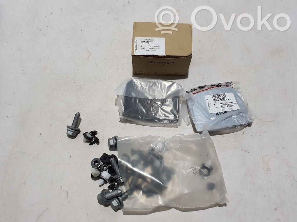 Mutterit/pultit   80A098627