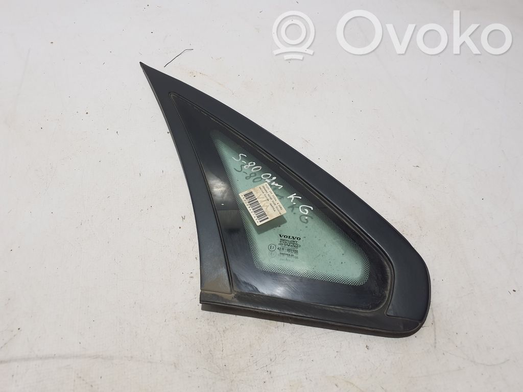 Volvo S80 Rear side window 