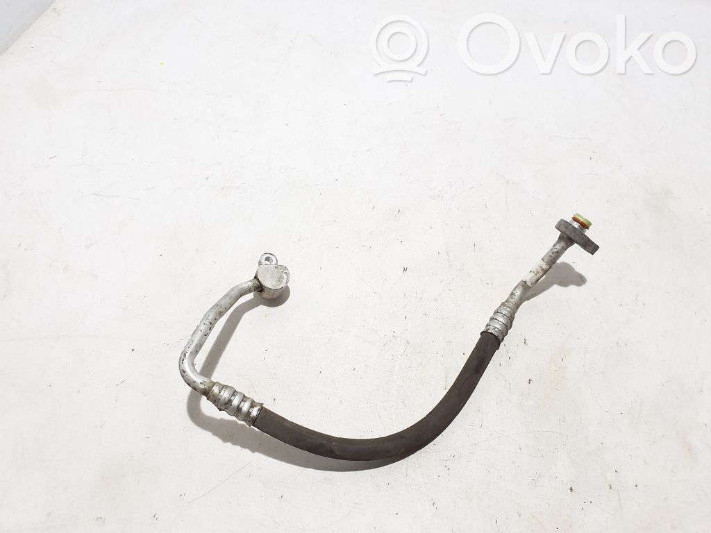 Volvo V40 Ilmastointilaitteen putki (A/C) 