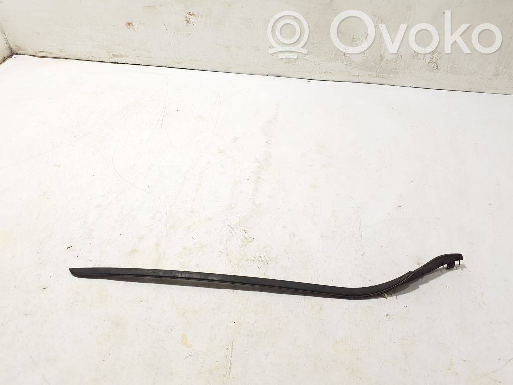 Volvo XC60 Windshield trim 