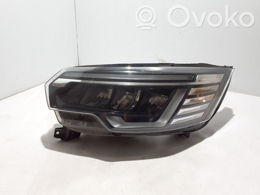 Renault Trafic III (X82) Far 