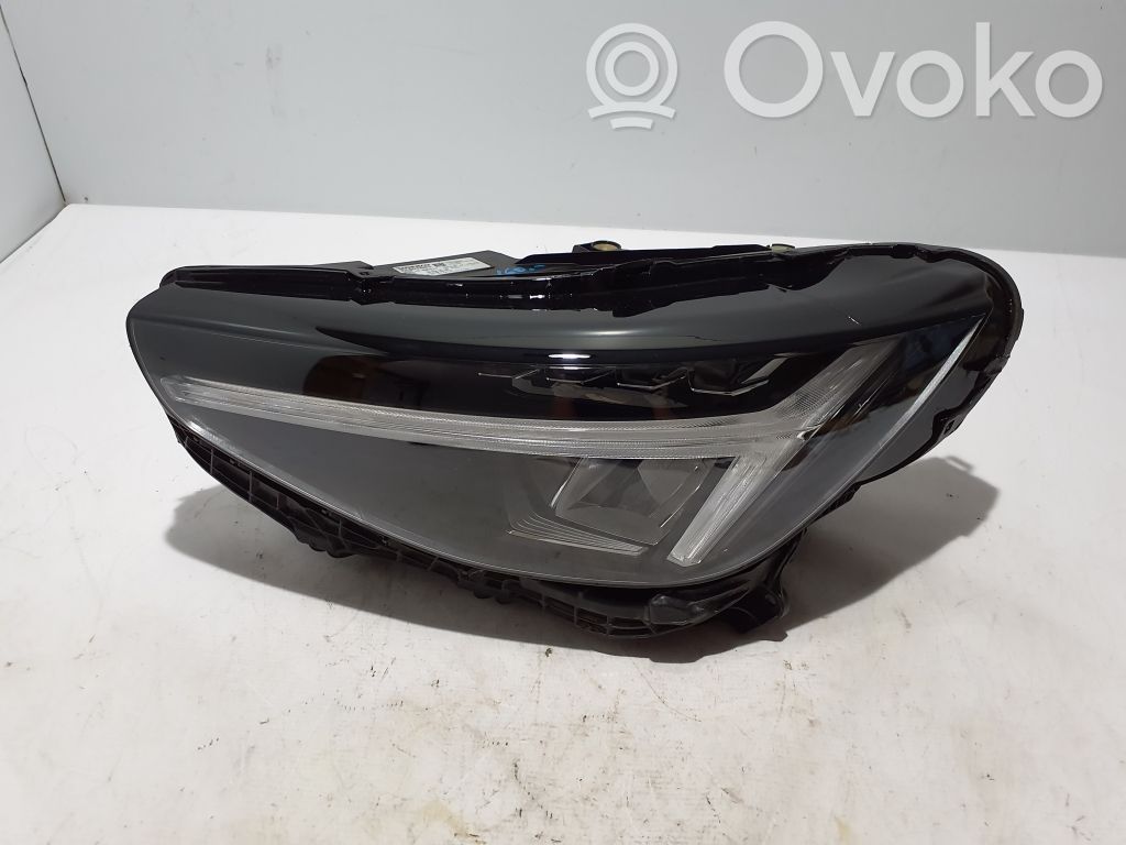 Volvo XC40 Phare frontale 