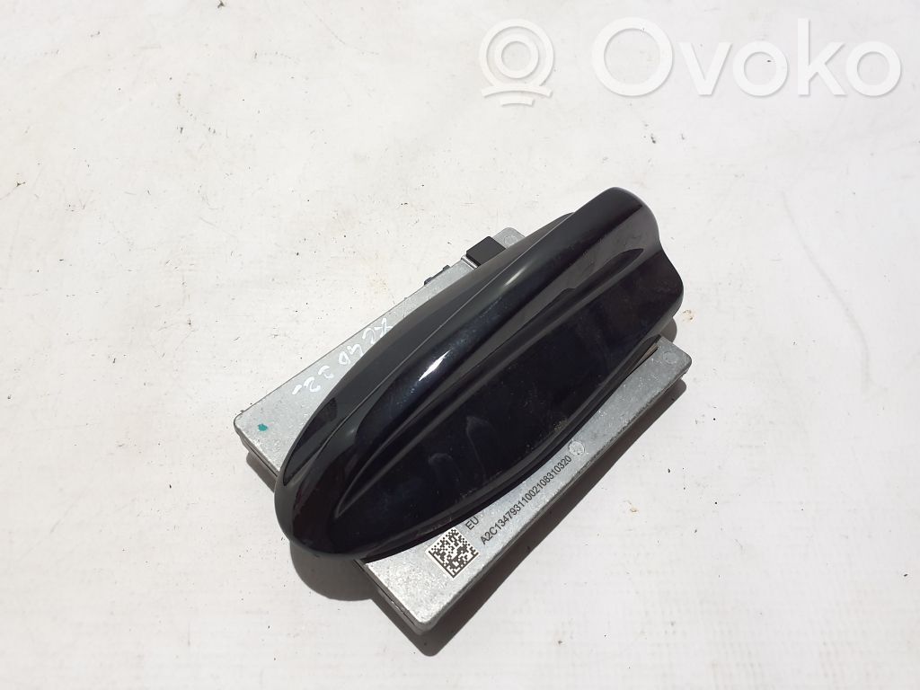 Volvo XC40 GPS-pystyantenni 