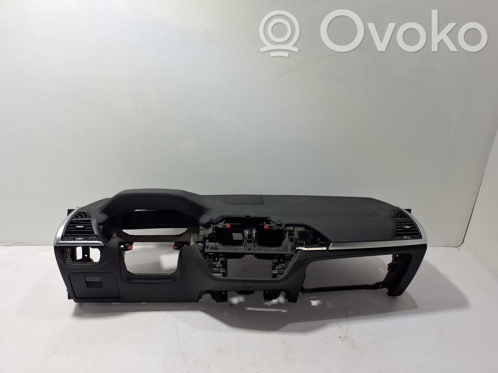 BMW X4M F98 Bord 